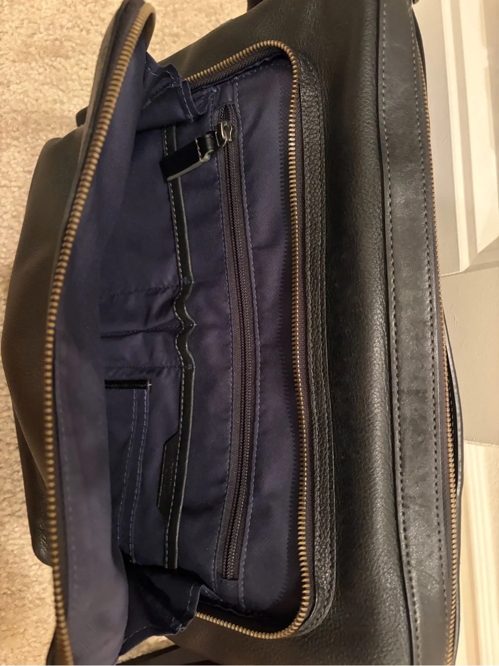 Tumi Black Leather Laptop Briefcase shoulder bag